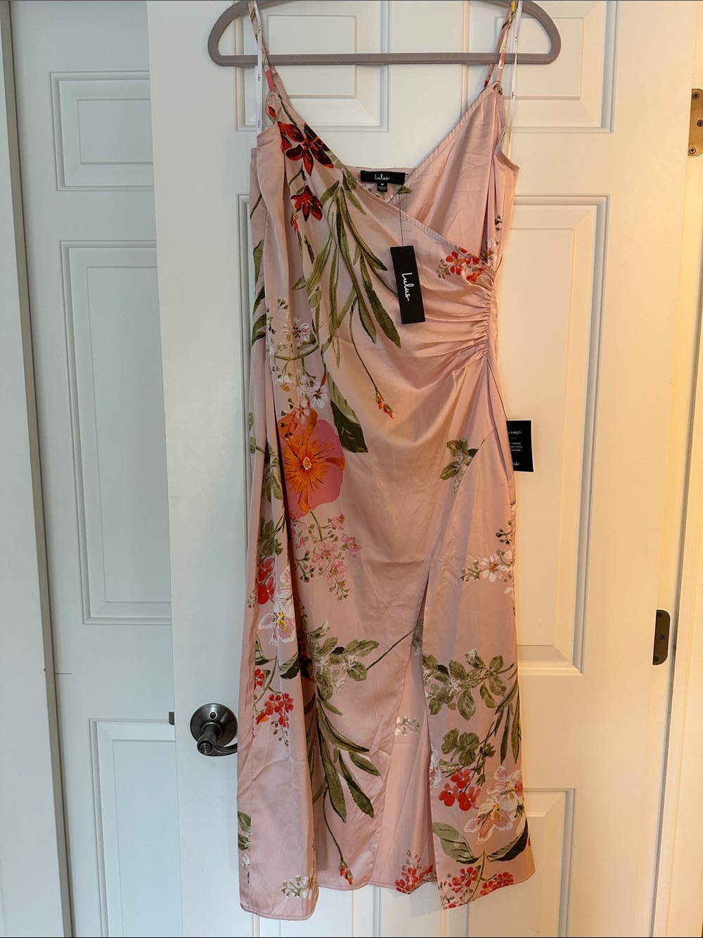 Lulu's Blush Pink Floral Print Satin Midi Dress NWT